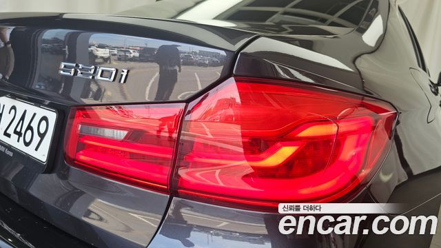 BMW 5-Series 520i M Sport