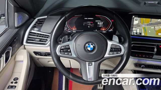 BMW X6 M50i