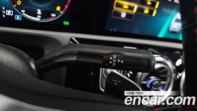 Mercedes-Benz CLA-Class CLA250 4MATIC