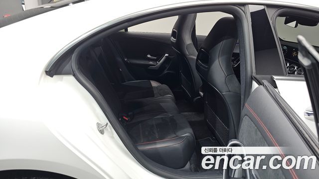 Mercedes-Benz CLA-Class CLA250 4MATIC