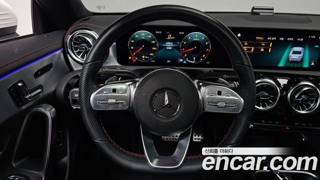 Mercedes-Benz CLA-Class CLA250 4MATIC