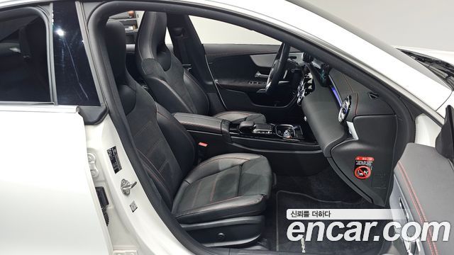 Mercedes-Benz CLA-Class CLA250 4MATIC