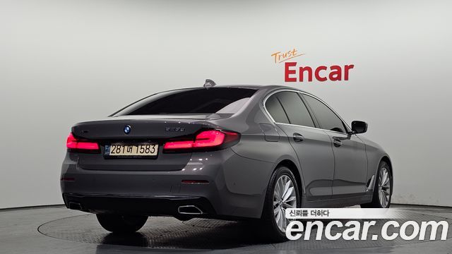 BMW 5-Series 523d xDrive Luxury