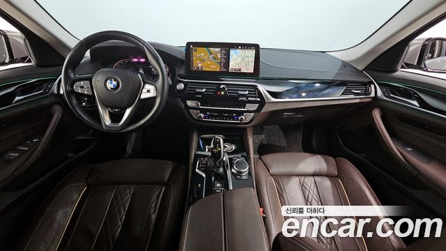 BMW 5-Series 523d xDrive Luxury