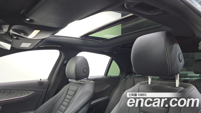 Mercedes-Benz E-Class E350 4MATIC AMG Line