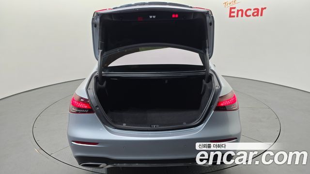 Mercedes-Benz E-Class E350 4MATIC AMG Line