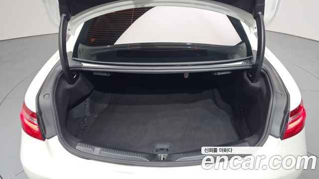 Mercedes-Benz E-Class E450 4MATIC Coupe