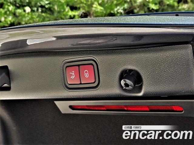 Mercedes-Benz E-Class E300 AMG Line