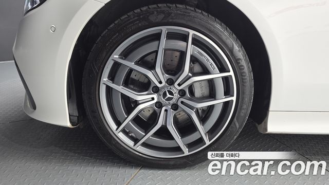 Mercedes-Benz E-Class E300d 4MATIC Coupe