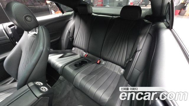 Mercedes-Benz E-Class E300d 4MATIC Coupe