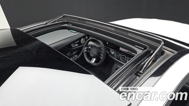 Mercedes-Benz E-Class E300d 4MATIC Coupe