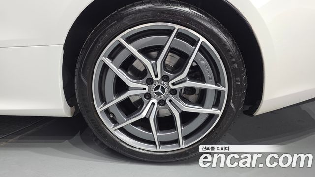 Mercedes-Benz E-Class E300d 4MATIC Coupe