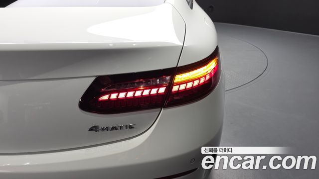 Mercedes-Benz E-Class E300d 4MATIC Coupe