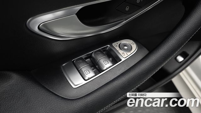 Mercedes-Benz E-Class E300d 4MATIC Coupe