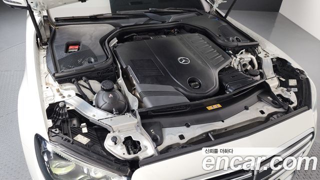 Mercedes-Benz E-Class E450 4MATIC Exclusive