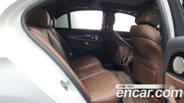 Mercedes-Benz E-Class E450 4MATIC Exclusive