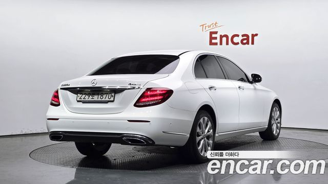 Mercedes-Benz E-Class E220d 4MATIC Exclusive