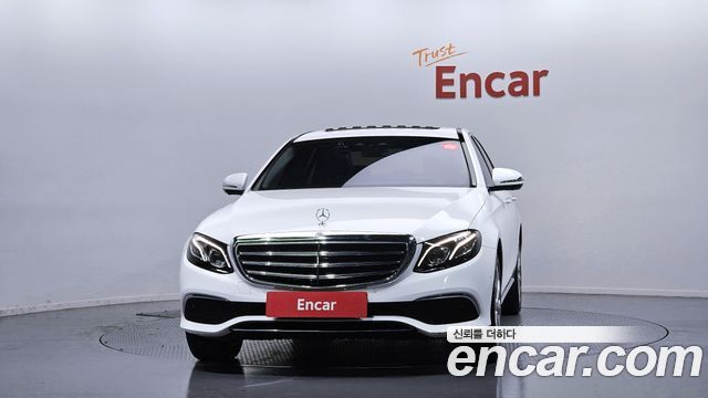 Mercedes-Benz E-Class E300 Exclusive