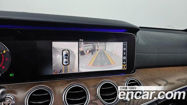 Mercedes-Benz E-Class E300 Exclusive