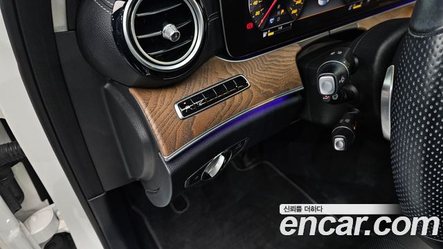 Mercedes-Benz E-Class E300 Exclusive