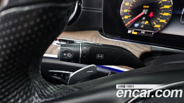 Mercedes-Benz E-Class E300 Exclusive