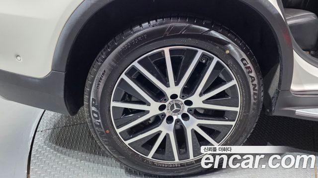 Mercedes-Benz GLC-Class GLC300 4MATIC