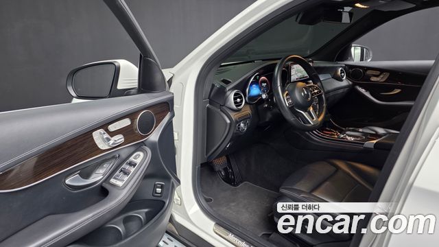 Mercedes-Benz GLC-Class GLC300 4MATIC
