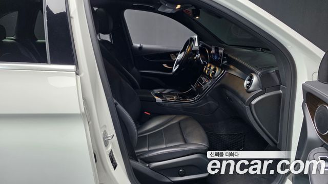 Mercedes-Benz GLC-Class GLC300 4MATIC