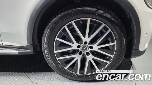 Mercedes-Benz GLC-Class GLC300 4MATIC