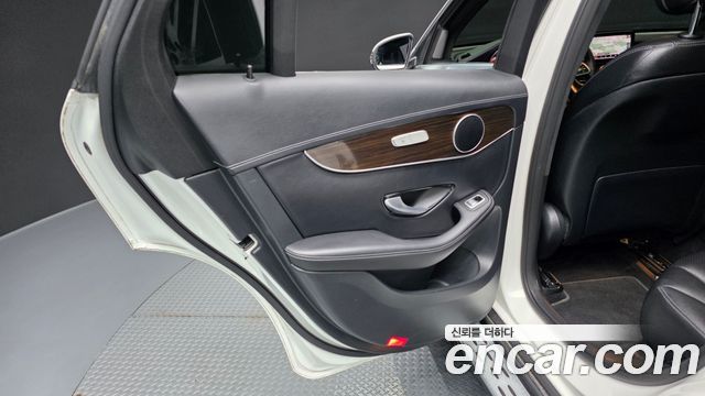 Mercedes-Benz GLC-Class GLC300 4MATIC