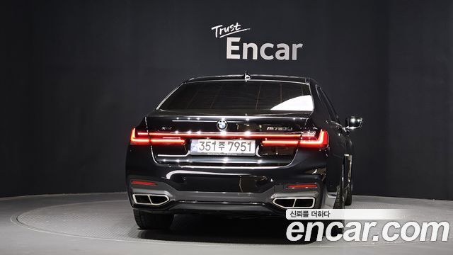 BMW 7-Series 740Li xDrive M Sport Package