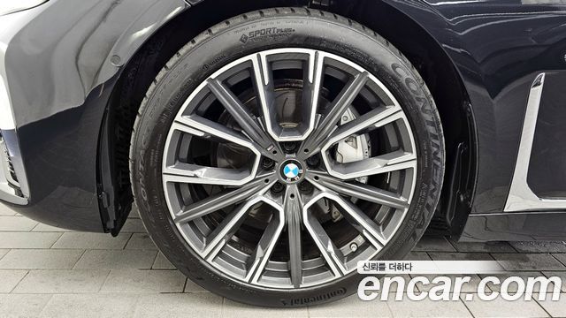 BMW 7-Series 740Li xDrive M Sport Package