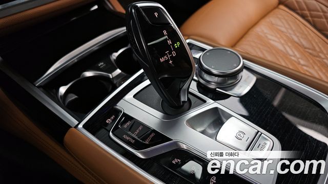 BMW 7-Series 740Li xDrive M Sport Package