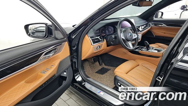 BMW 7-Series 740Li xDrive M Sport Package
