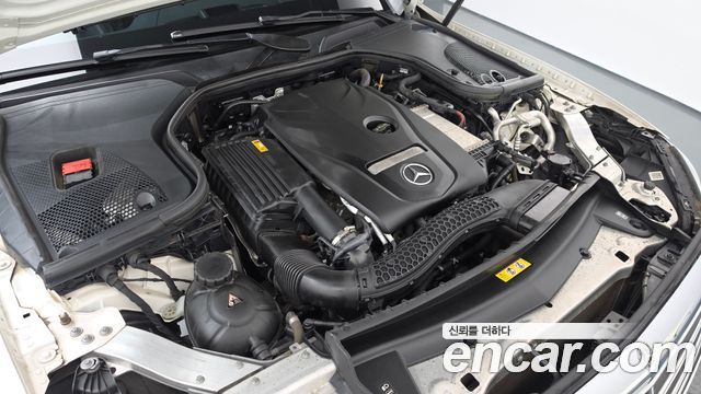 Mercedes-Benz E-Class E300 Exclusive