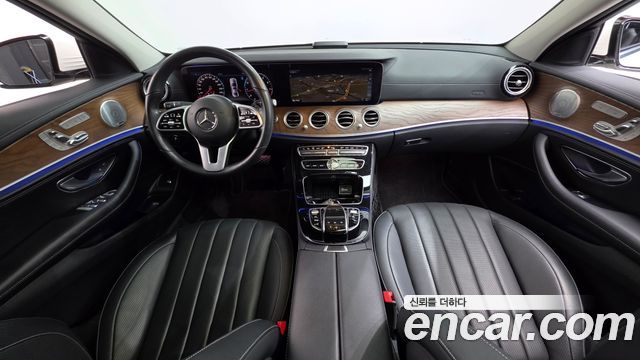 Mercedes-Benz E-Class E300 Exclusive