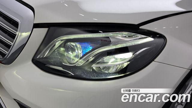Mercedes-Benz E-Class E300 Exclusive
