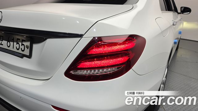Mercedes-Benz E-Class E300 Exclusive