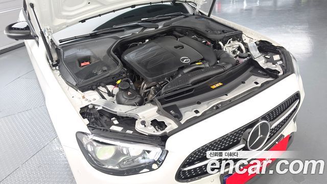 Mercedes-Benz E-Class E350 4MATIC AMG Line