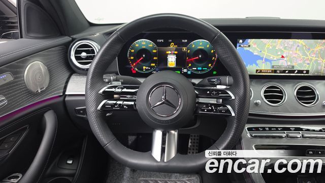 Mercedes-Benz E-Class E350 4MATIC AMG Line