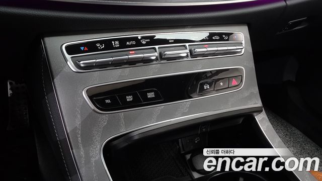 Mercedes-Benz E-Class E350 4MATIC AMG Line