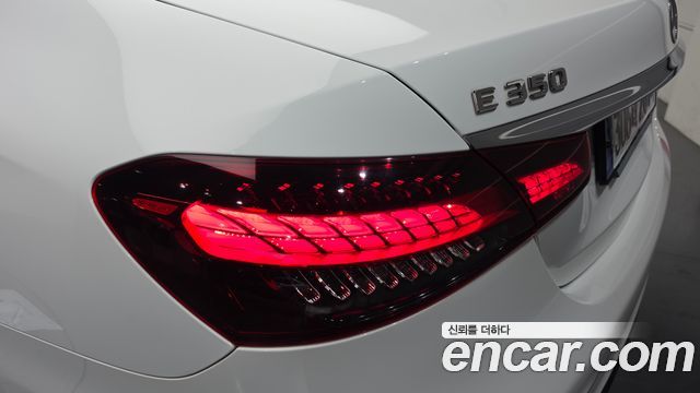 Mercedes-Benz E-Class E350 4MATIC AMG Line