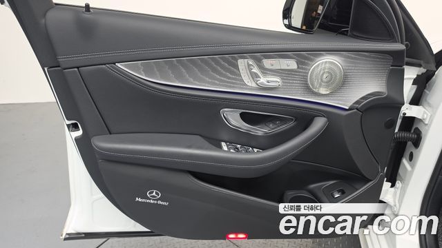 Mercedes-Benz E-Class E350 4MATIC AMG Line
