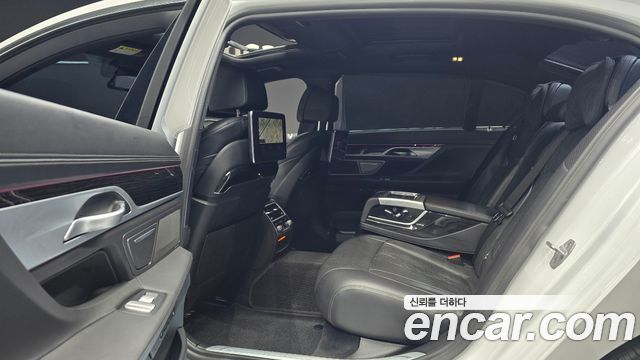 BMW 7-Series 730Ld xDrive M Sport