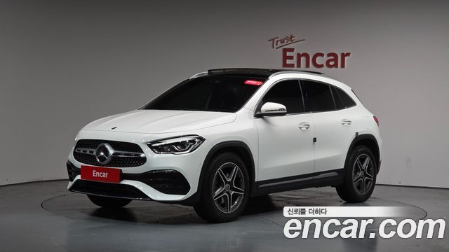 Mercedes-Benz GLA-Class GLA250 4MATIC