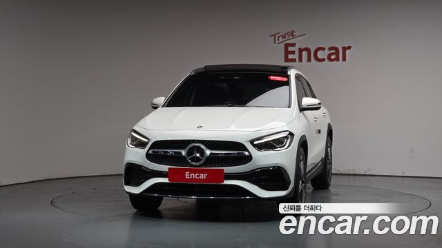 Mercedes-Benz GLA-Class GLA250 4MATIC