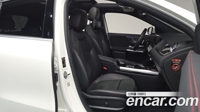 Mercedes-Benz GLA-Class GLA250 4MATIC