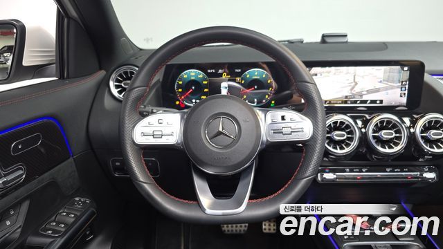 Mercedes-Benz GLA-Class GLA250 4MATIC