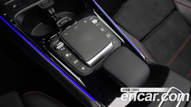 Mercedes-Benz GLA-Class GLA250 4MATIC