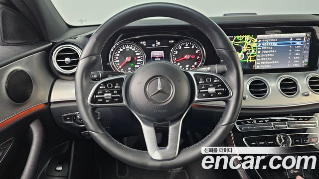 Mercedes-Benz E-Class E300 Avantgarde